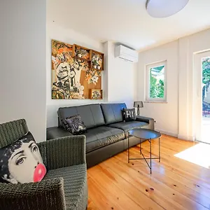 Apartment Serene Hideaway In Chiado